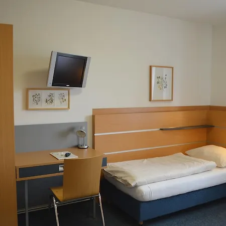 Hotel Gaestehaus Der Lk-technik 3*